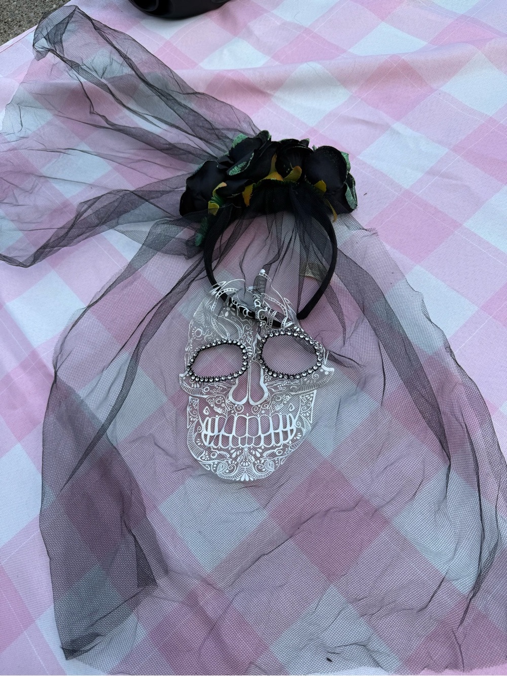 Black Floral Veil Headband with Decorative Skull Mask